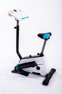 אליפטיקל עם משטח כתיבה EX990 אליפטיקל עם משטח כתיבה EX990