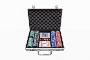 ערכת פוקר מקצועית 200 צ'יפים ז'יטונים מחימר 13 גרם ערכת פוקר מקצועית 200 צ'יפים ז'יטונים מחימר 13 גרם
